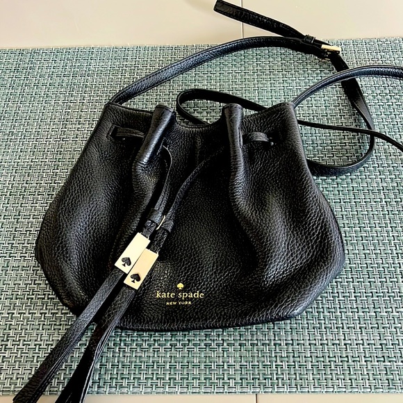 Kate Spade, leather Crossbody Bucket Bag - Picture 1 of 5